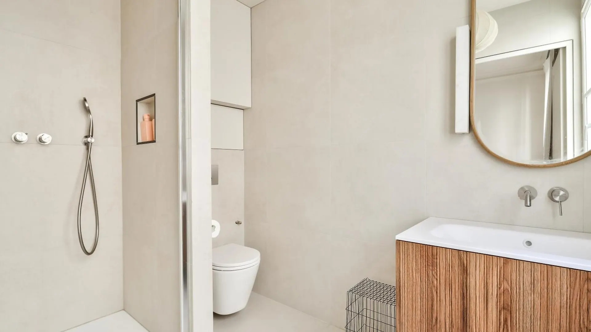 Aesthetic And Large T2 In The Edge Of Le Marais Apartment Paris